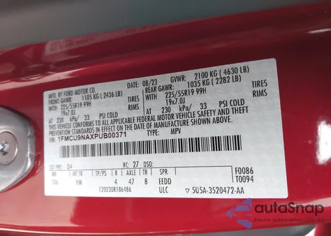 2023 Ford Escape St-Line Select z USA, uszkodzony, nr VIN 1FMCU9NAXPUB00371